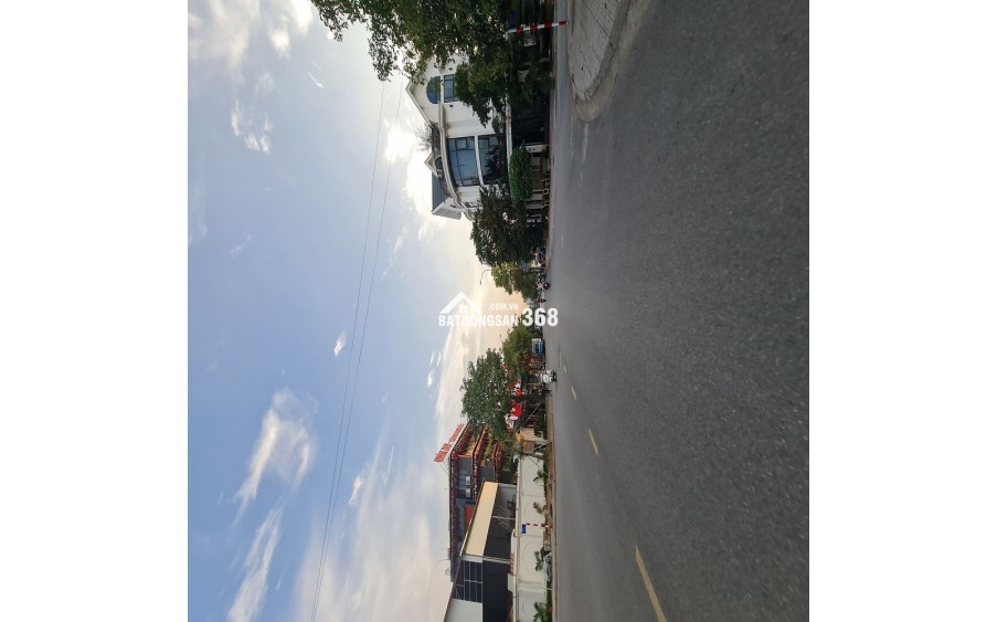 Trung tâm Gia Lâm, Hà Nội, ngay cổng chính HVNN. 56m2 ô tô vào nhà. Lh 0989894845